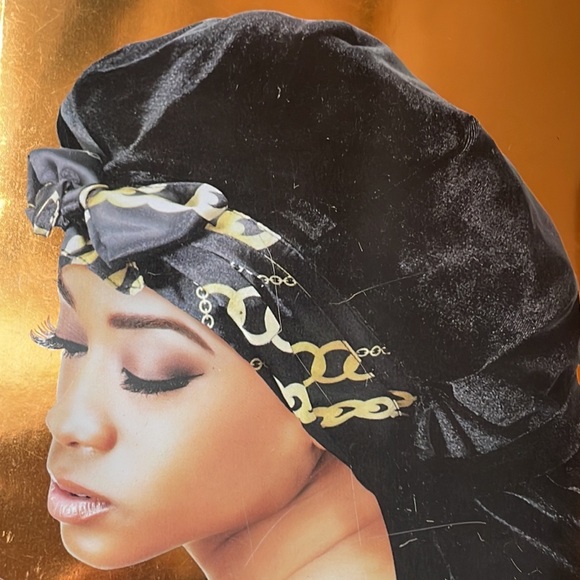 Velvet tie bonnet and two Velcro span wraps and one head wrap scarf turban. - Picture 5 of 8